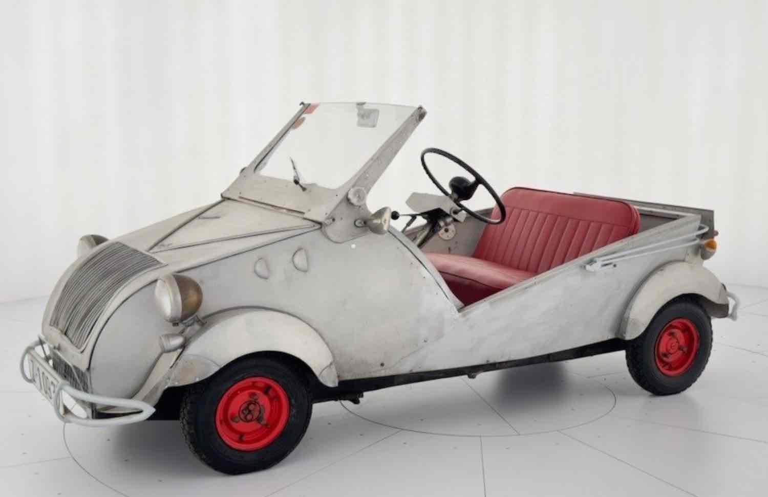1953 - Voisin Biscuter - NO RESERVE