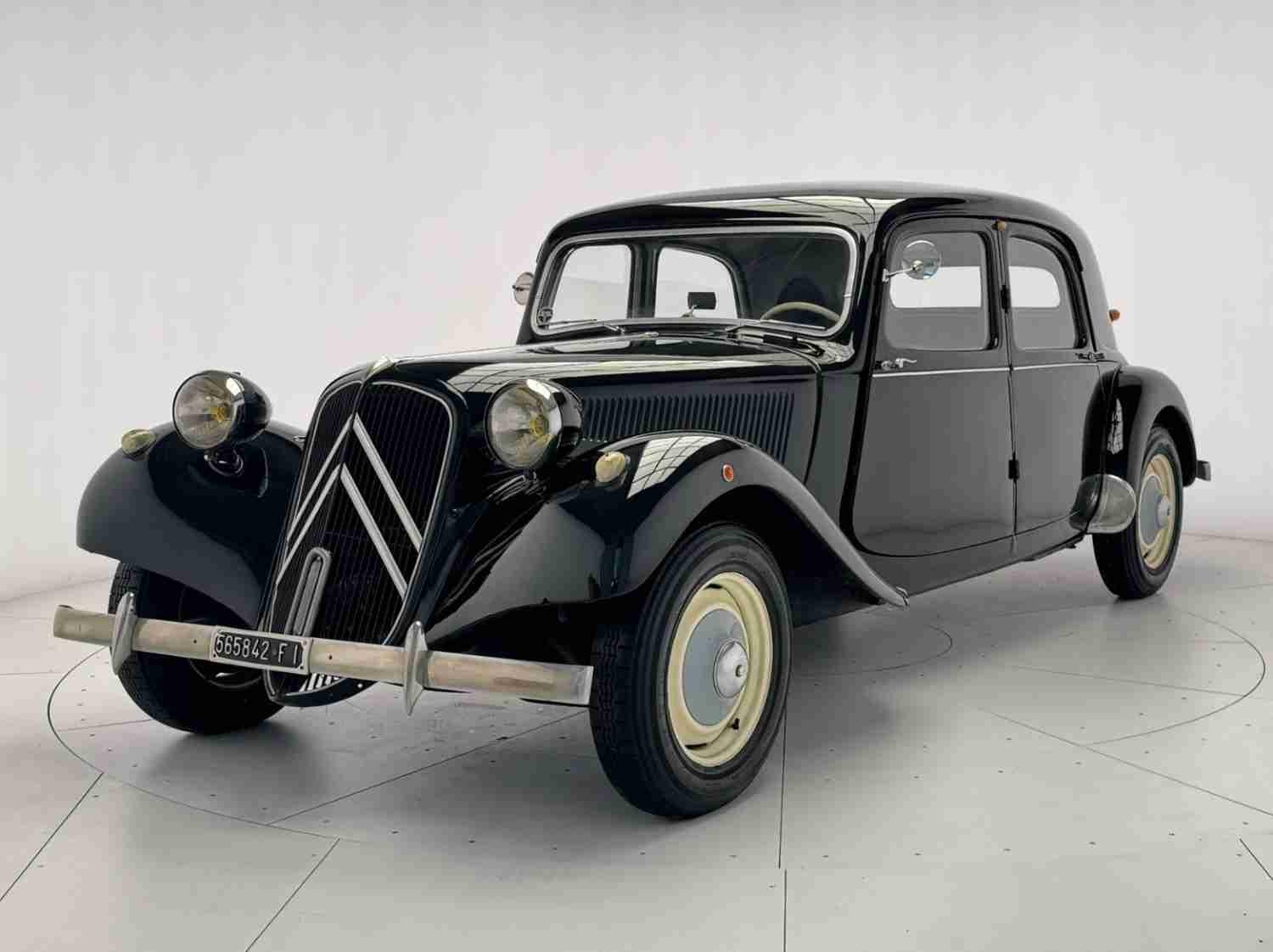 Citroën - Traction Avant 11 B - NO RESERVE - 1956